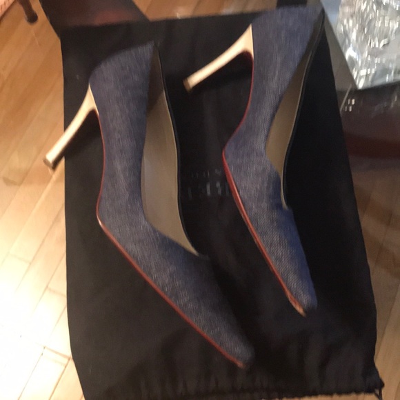 Shoes - Picture 2 of 3